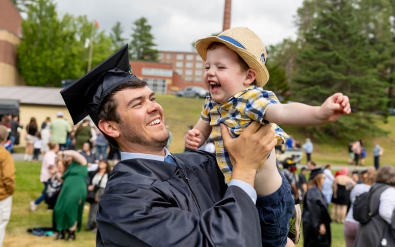 9. Scholarships for Single Parents