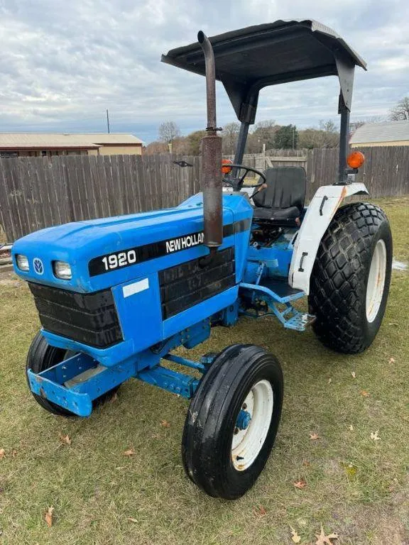 2000 New Holland 1920 Tractor For Sale In Troup, Texas 75789
