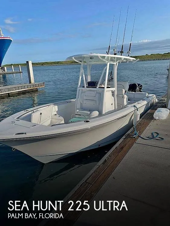 Sea Hunt 225 Ultra Center Consoles 2016 for Sale
