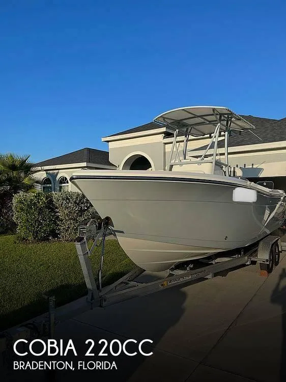 Cobia 220CC Center Consoles 2018 for Sale