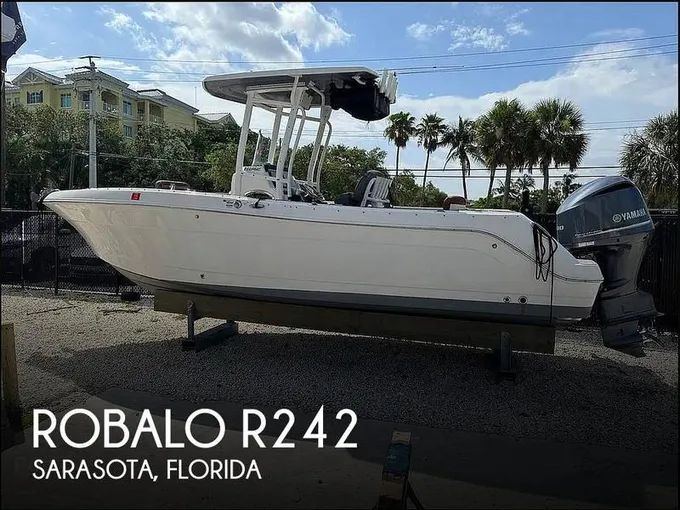 Robalo R242 Center Consoles 2016 for Sale