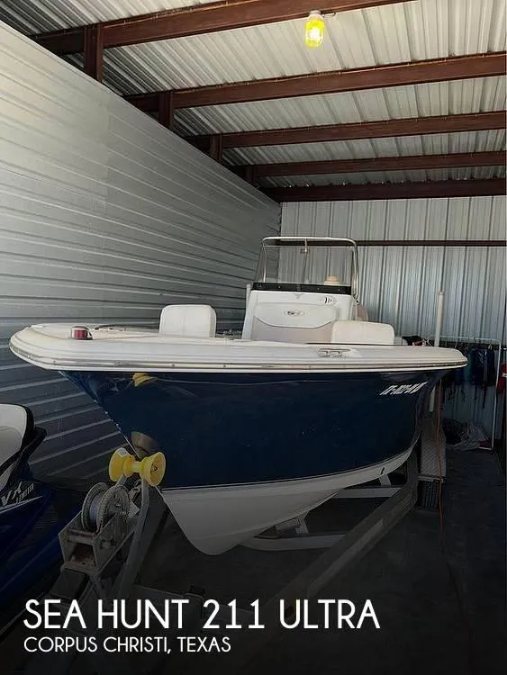 Sea Hunt 211 Ultra Center Consoles 2013 for Sale
