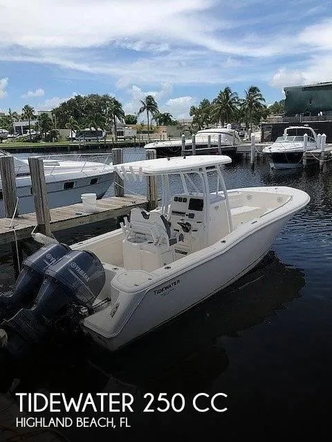 Tidewater 252 CC Center Consoles 2015 for Sale