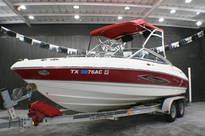 22 foot Chaparral 220 SSi Bowrider for Sale