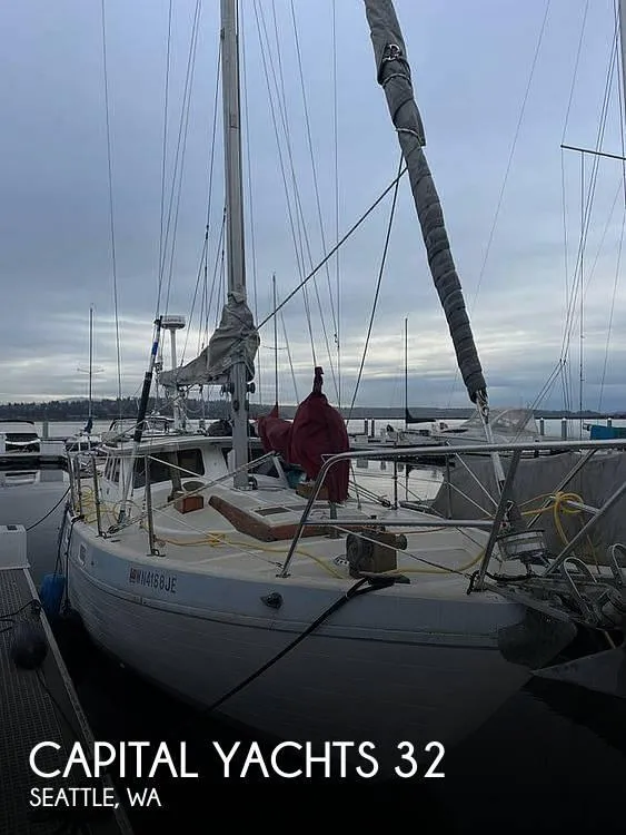 Capital Yachts Gulf 32 Pilothouse 1980 for Sale