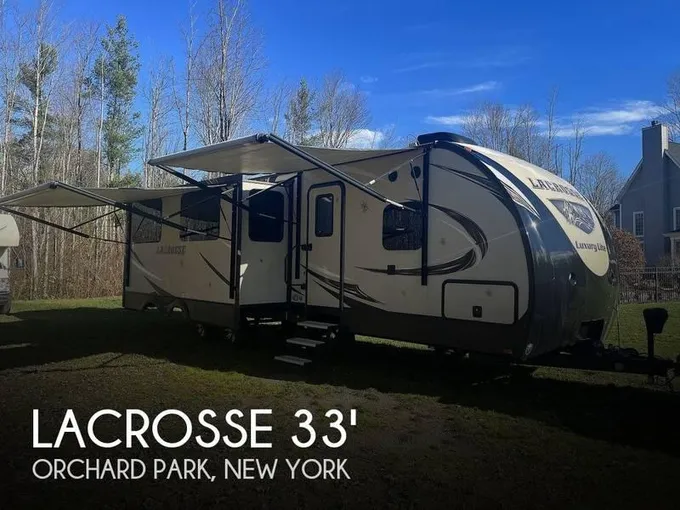 2017 Prime Time Lacrosse Lite 335BHT 33ft for Sale