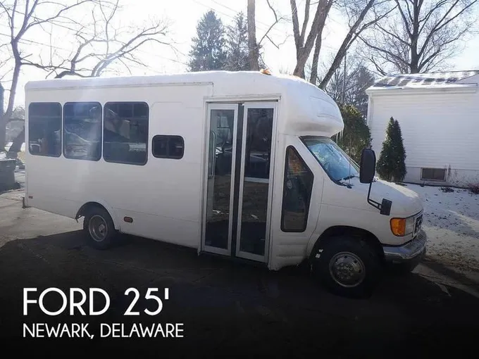 2006 Ford E-450 Conversion 25ft for Sale