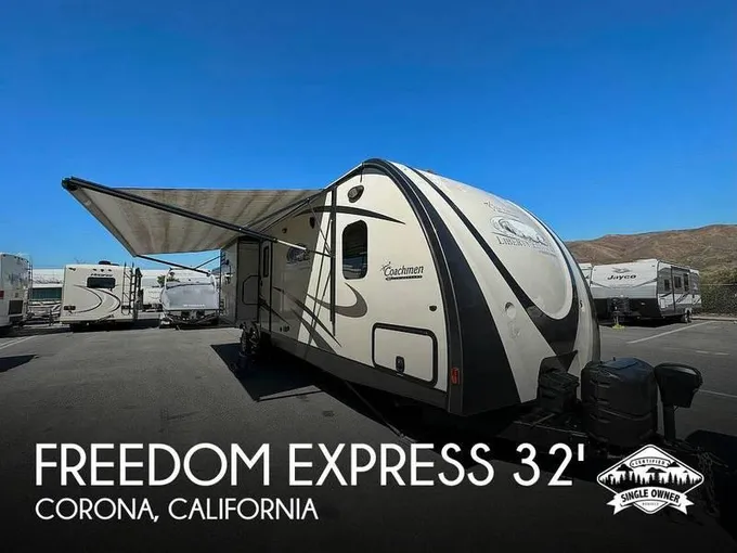 2015 Coachmen Freedom Express 320BHDS 32ft for Sale