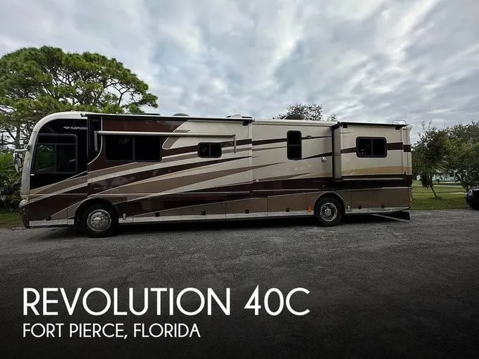 2005 Fleetwood Revolution 40C 40ft for Sale