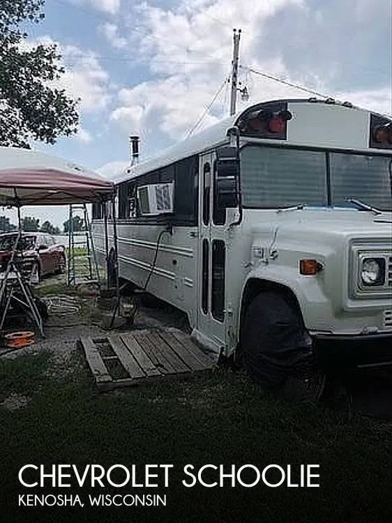 1989 Chevrolet Chevrolet Schoolie 42ft for Sale