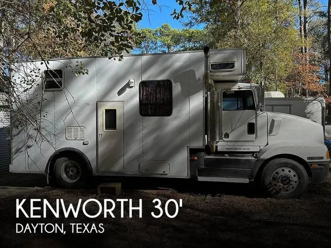 1995 Kenworth Kenworth T400 Renegade 30ft for Sale