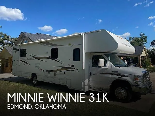 2015 Winnebago Minnie Winnie 31K 31ft for Sale