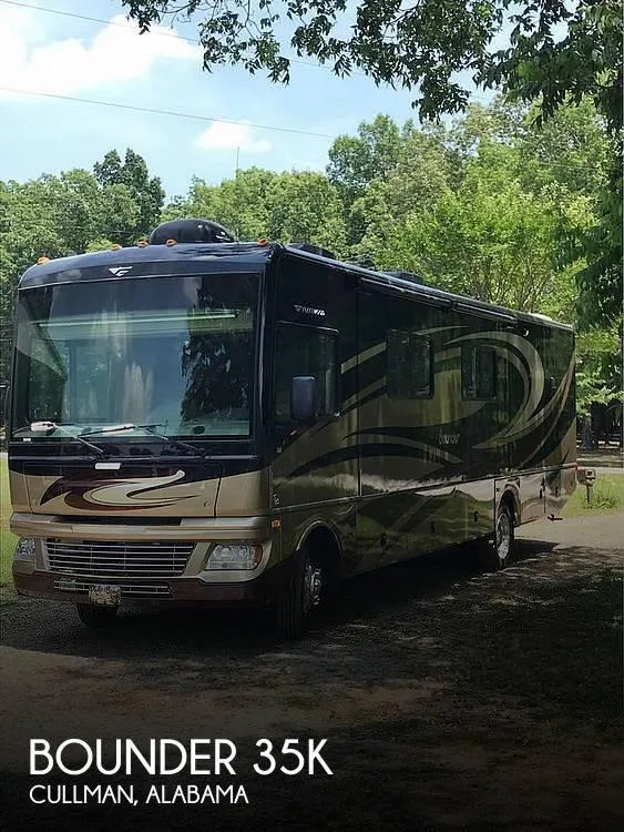 2012 Fleetwood Bounder 35K 35ft for Sale