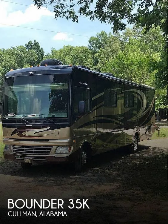 Fleetwood Bounder 35K Class A 2012 for Sale