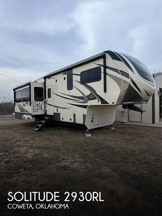Grand Design Solitude 2930RL Fifth Wheel 2019 for Sale