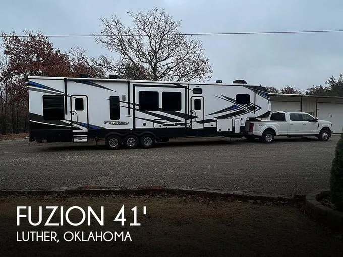 Keystone Fuzion 419 Toy Hauler Fifth Wheel 2021 for Sale