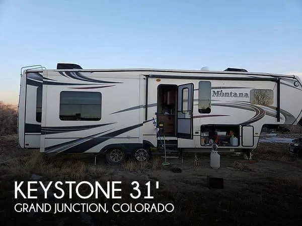 Keystone Keystone Montana 3100RL Fifth Wheel 2015 for Sale