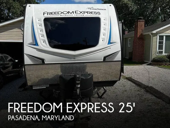2021 Coachmen Freedom Express Ultra Lite 257BHS 25ft for Sale