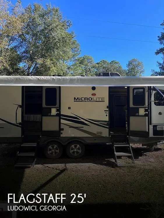 2021 Forest River Flagstaff Micro Lite 25FKBS 25ft for Sale