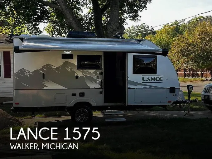 2021 Lance Lance 1575 20ft for Sale