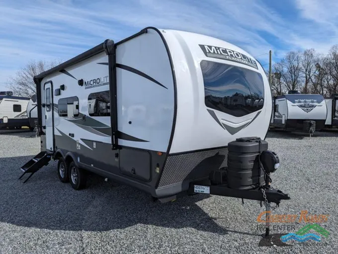 2024 Forest River Flagstaff Micro Lite 21FBRS 22ft for Sale