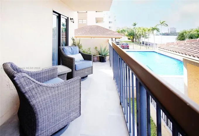 5249 Northwest 7th Street, Unit 118, Miami, FL 33126 for Sale