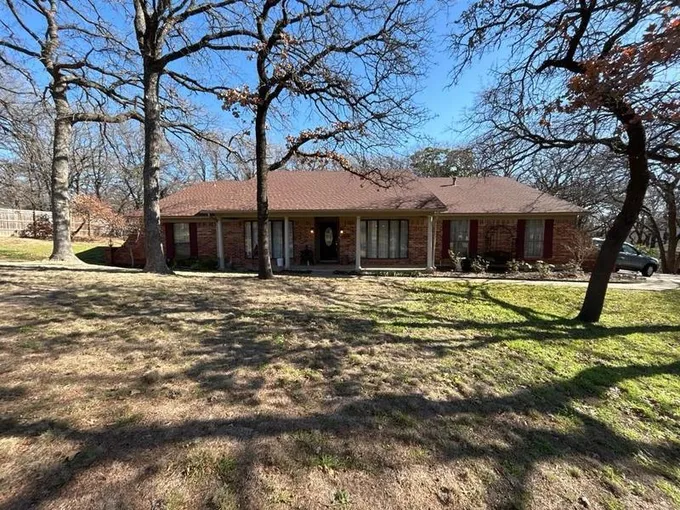 1016 Oakwood Cir, Keller, TX 76248 for Rent