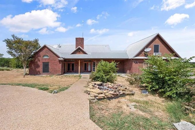 8570 Fm 55, Blooming Grove, TX 76626 for Sale