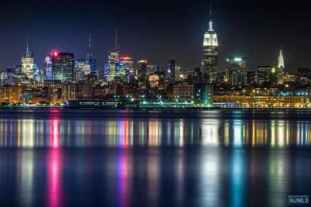 45 KINGSWOOD RD APT 47, Weehawken, NJ 07086 Single Family Residence For Sale  MLS# 24003461