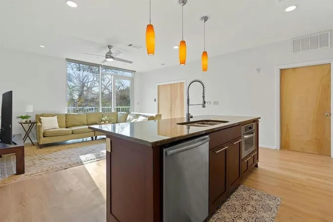 1600 BARTON SPRINGS RD UNIT 6108, Austin, TX 78704 Condominium For Sale  MLS# 3291313