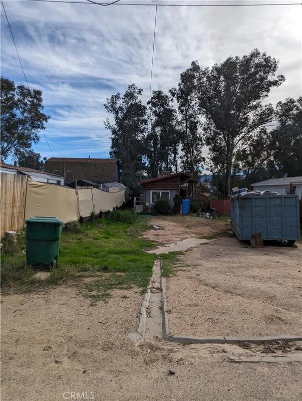 18367 Honey Lane, Lake Elsinore, CA 92532 for Sale