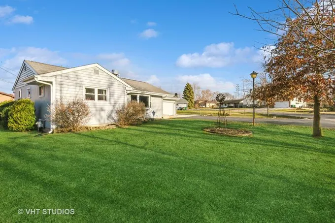 25430 Park Court, Lake Villa, IL 60046 for Sale