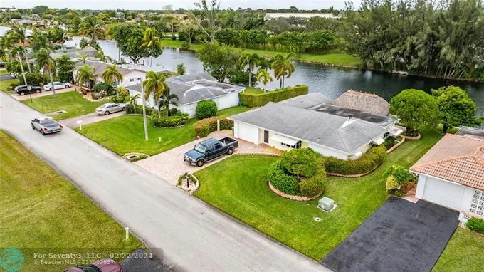 7208 NW 89TH AVE, Tamarac, FL 33321 Single Family Residence For Sale  MLS# F10420349
