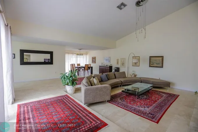 8258 Northwest 36th Place, Sunrise, FL 33351 for Sale