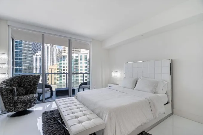 1300 Brickell Bay Dr #1912, Miami, FL 33131 - MLS A11451110 for Rent