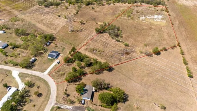 7909 Apollo Dr, Joshua, TX 76058 for Sale