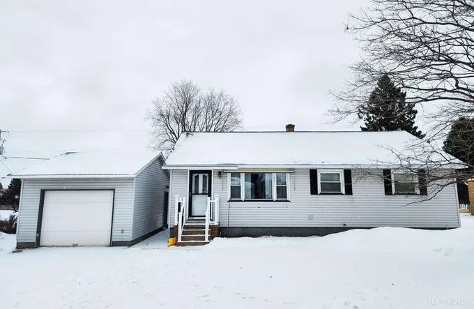 150 N Daisy, Ishpeming, MI 49849  624661982 for Sale