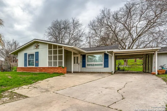 2219 Westmoor Street, San Antonio, TX 78227 for Sale