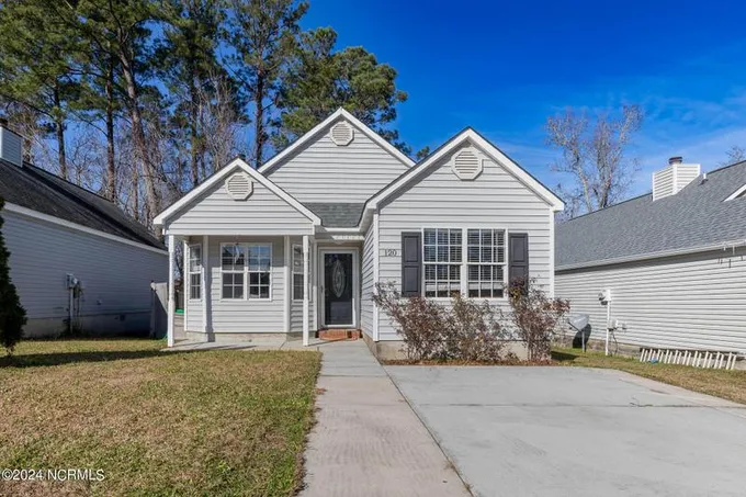 120 Mulberry Lane, Jacksonville, NC 28546 for Sale