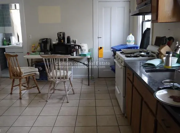 12 Saunders St unit 1D - Boston, MA 02134 - Home For Rent