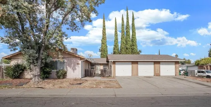 130 Martinique Ct, Stockton, CA 95210 - MLS 223099830 for Sale