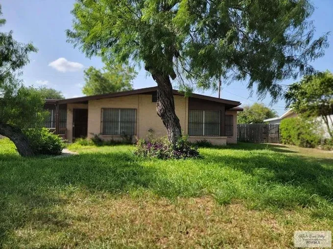 145 WESTLAWN PARK, BROWNSVILLE, TX 78521  624923502 for Sale