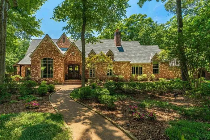 12 Sandy Creek Dr, Longview, TX 75605 for Sale