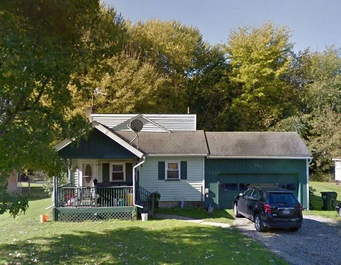 White, GARRETTSVILLE, OH 44231  625412722 for Sale