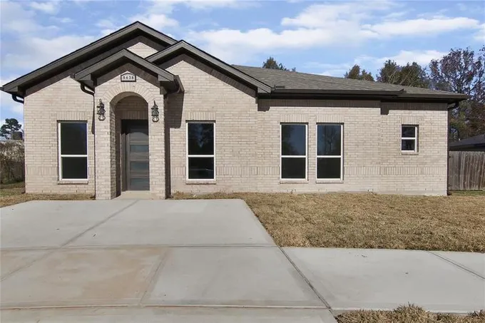 8638 Valley Gold Ct, Houston, TX 77078 for Sale