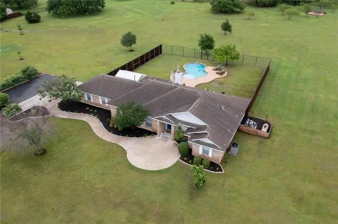 129 Park Place Dr, Georgetown, TX 78628 for Sale