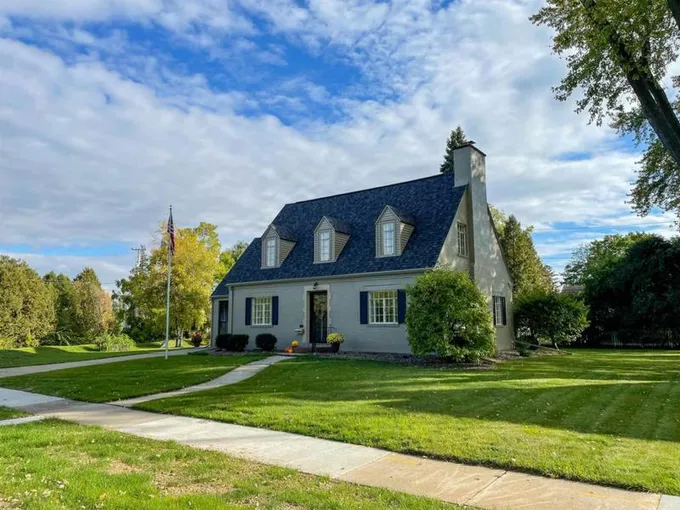 396 LEDGEVIEW AVE, FOND DU LAC, WI 54935 Single Family Residence For Sale  MLS# 50286803