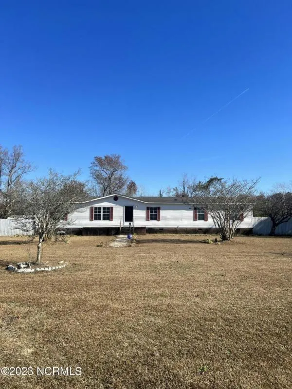 372 TIFFANY AVE, Orrum, NC 28369 Manufactured Home For Sale  MLS# 100416484 for Rent