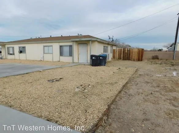 1614 N Sierra View St - Ridgecrest, CA 93555 - Home For Rent