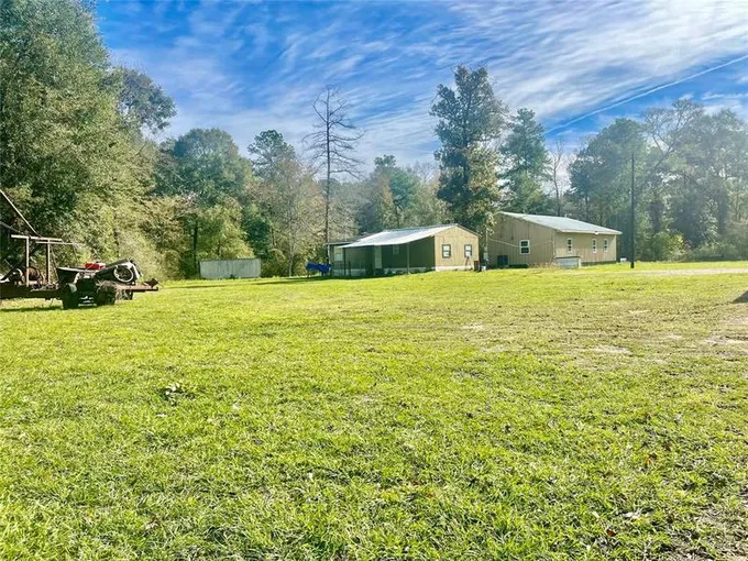 18095 Howards Way, Conroe, TX 77306 for Sale